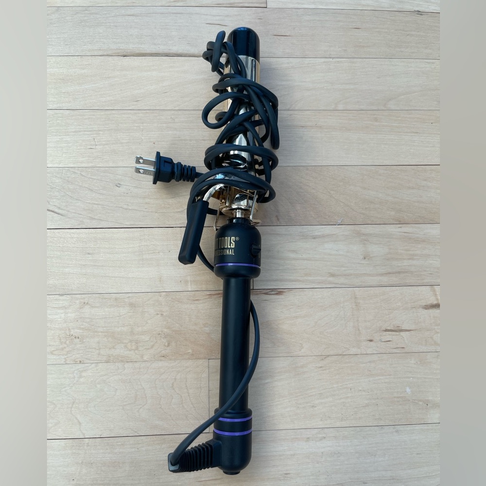 Hot Tools Curling Iron